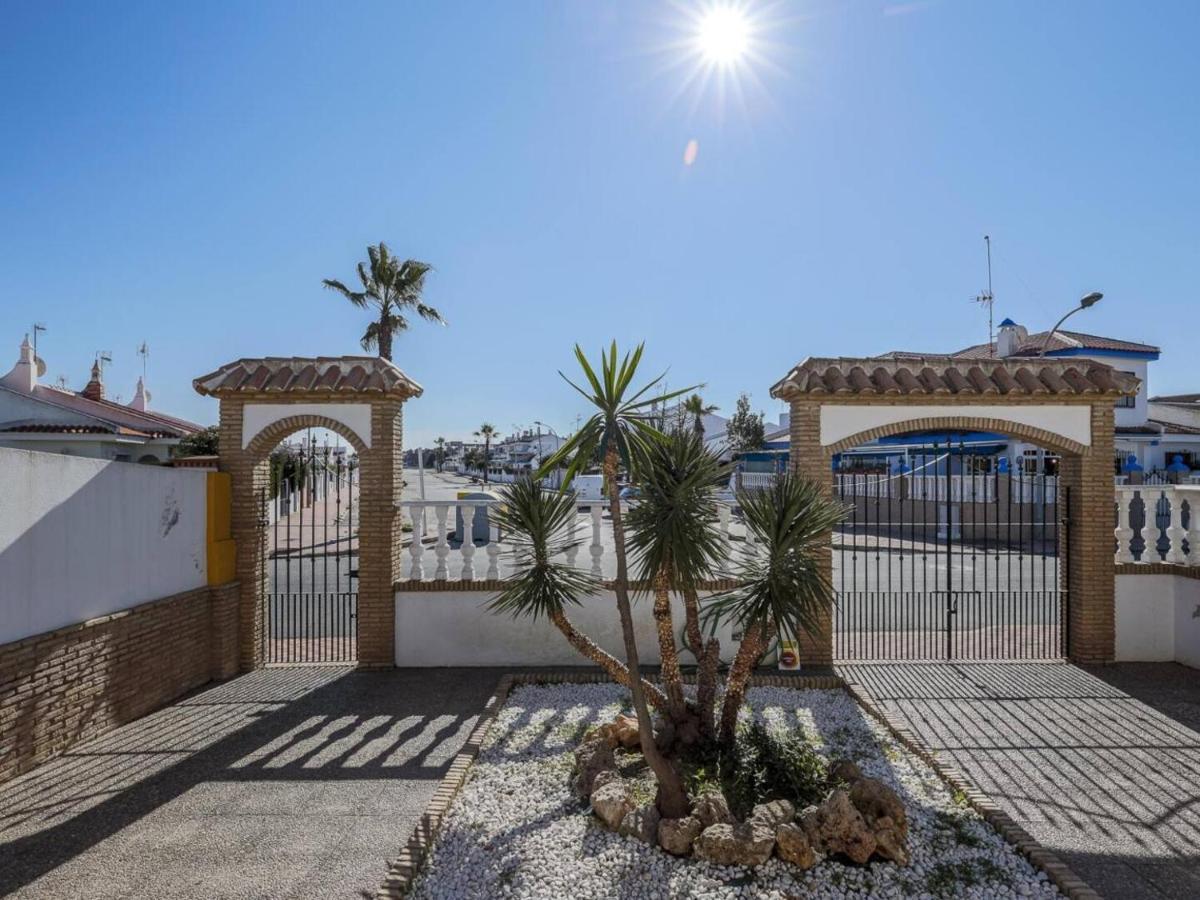 La Fonda De Julia Magnifica Casa Muy Luminosa Y Amplia Con Chimenea Y Barbacoa Villa Matalascañas Dış mekan fotoğraf